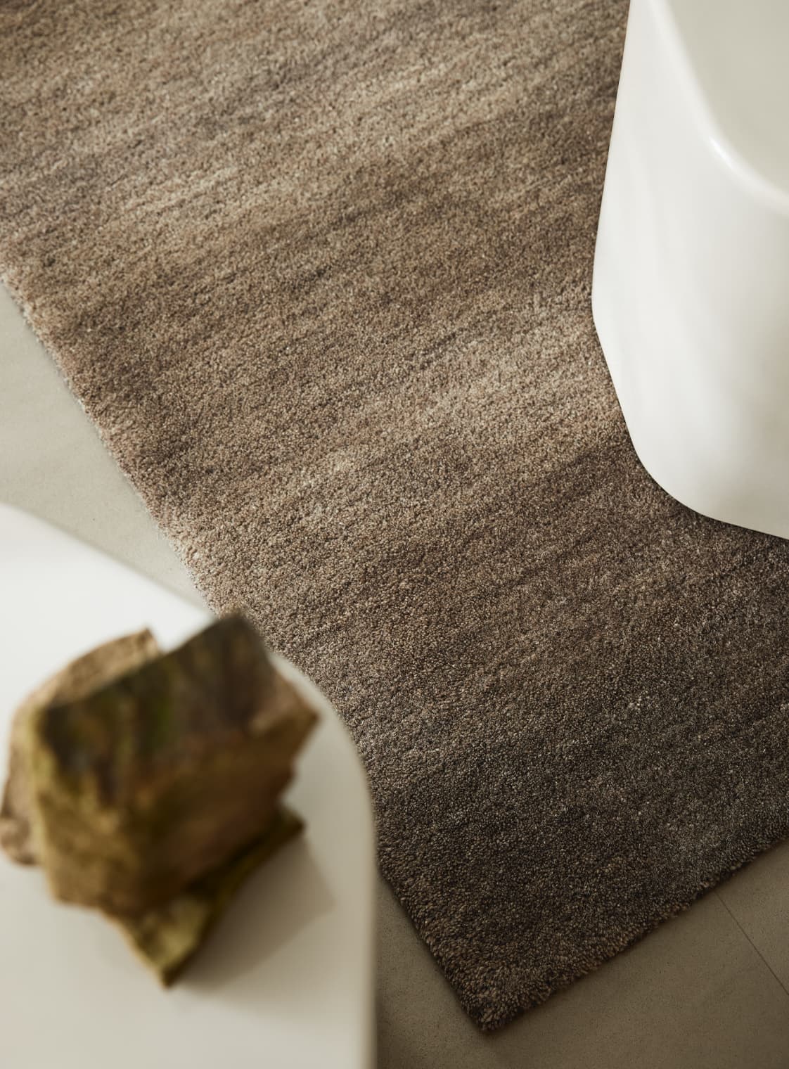 Braun-Grauer Teppich Detailbild