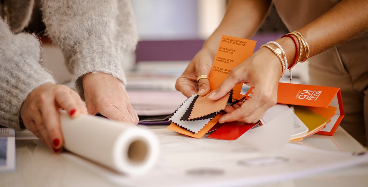 Eine Aufnahme von mehreren Stoffqualitäten.