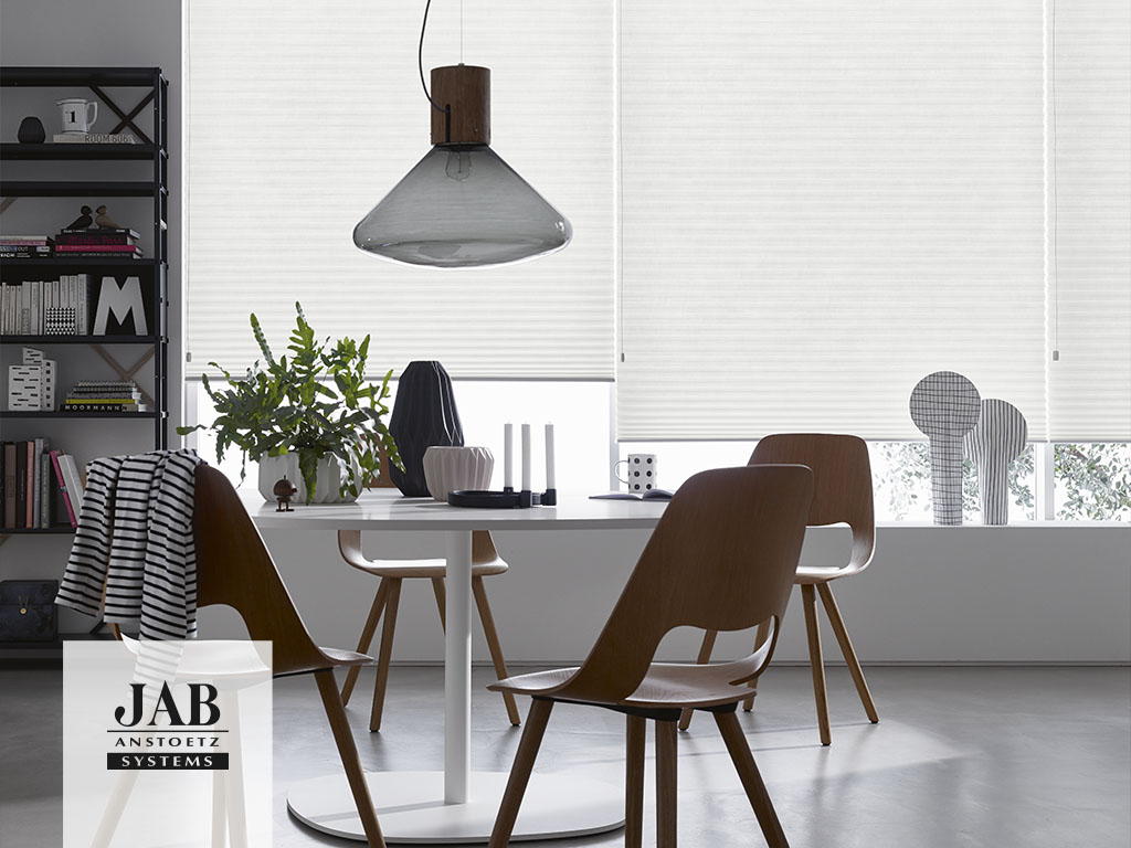 teaser-jab-anstoetz-group-styles-of-living-sunprotection-plissee-blinds-duette-silk-architella.jpg