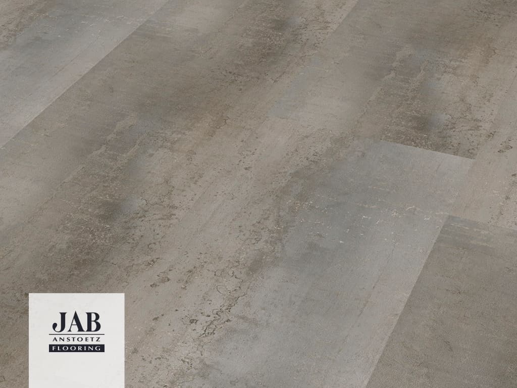 Vinylboden verlegt in beige grauer Steinoptik