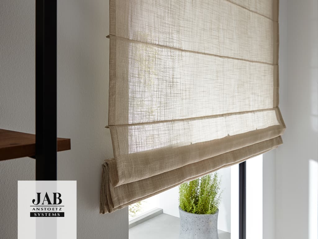 Faltrollo mit Querstäben in beige
