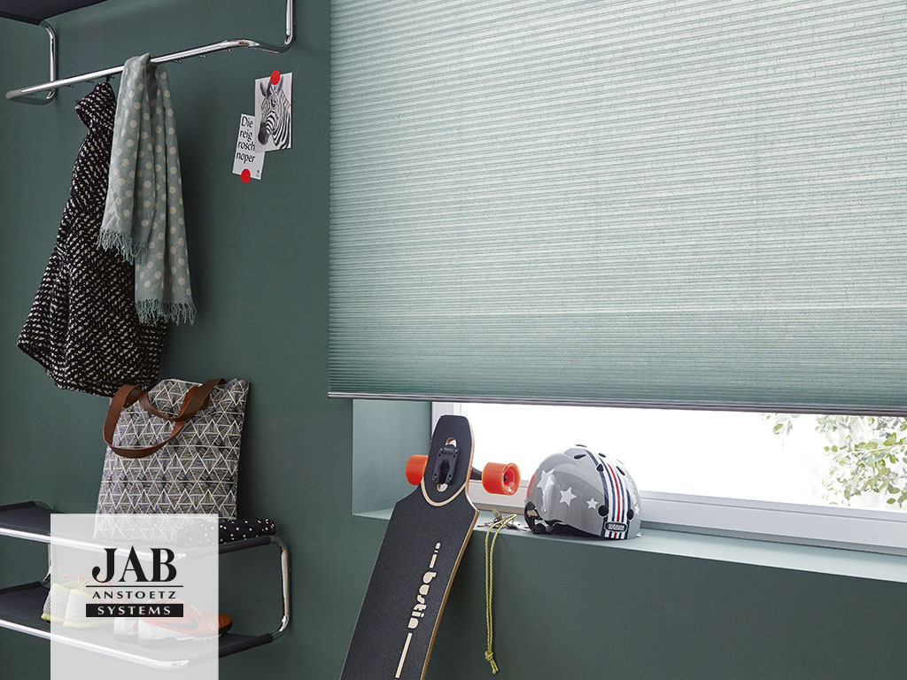 teaser-jab-anstoetz-group-styles-of-living-sunprotection-plissee-blinds-duette-batiste.jpg