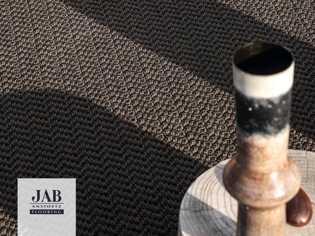 Brauner Outdoorteppich Handgewebt Detailbild