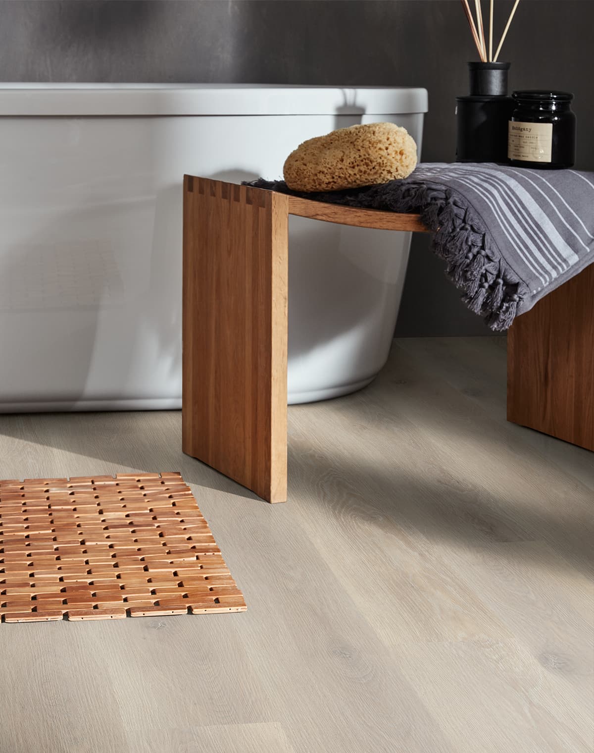 Vinylboden in Holzoptik im Badezimmer