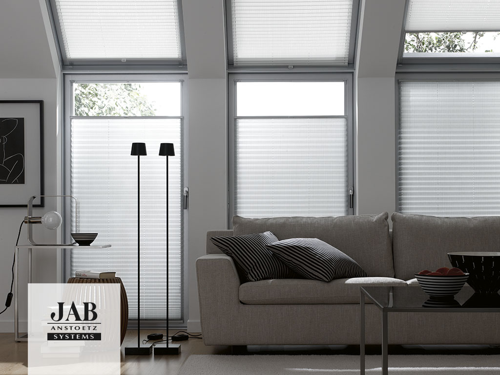 teaser-jab-anstoetz-group-styles-of-living-sunprotection-plissee-blinds-5th-avenue.jpg